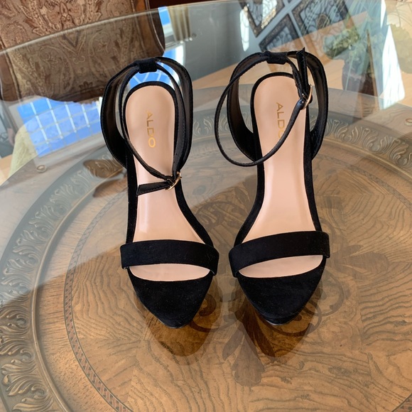 š¤ ALDO Heels š¤ - Picture 2 of 5